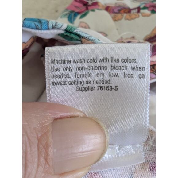 a.n.a womens white pink floral twill shorts pockets Size 12 - Picture 8 of 8